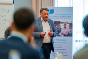 Dr. Hartmut Heinrich Meyer Dr. Hartmut Heinrich Meyer - KMU-Berater