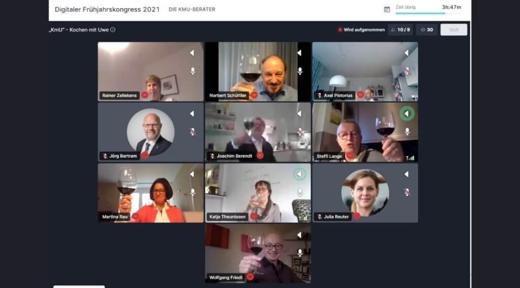 Top-Speaker, überraschende Highlights, tolle Netzwerkformate und eine sehr gute Stimmung unter den Teilnehmer:innen machten den Digitalen Frühjahrskongress zu einem unvergesslichen Event.