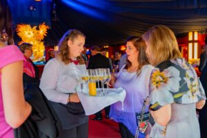 geschaeftsveranstaltung im festlich dekorierten veranstaltungsort so4bu icsb friday 101 geschaeftsveranstaltung im festlich dekorierten veranstaltungsort so4bu icsb friday 101